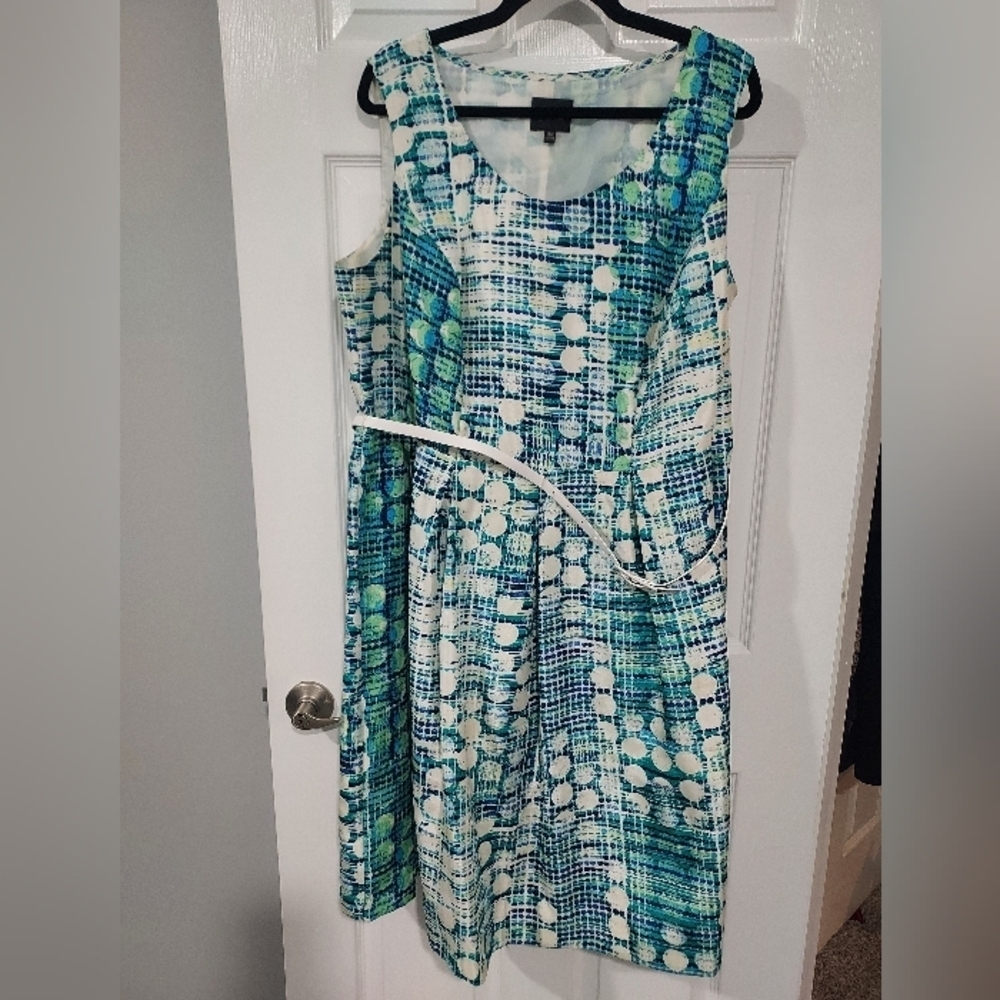 JM Studio Blue, Green & White Dot Geometric Print Sleeveless Dress in Size 18